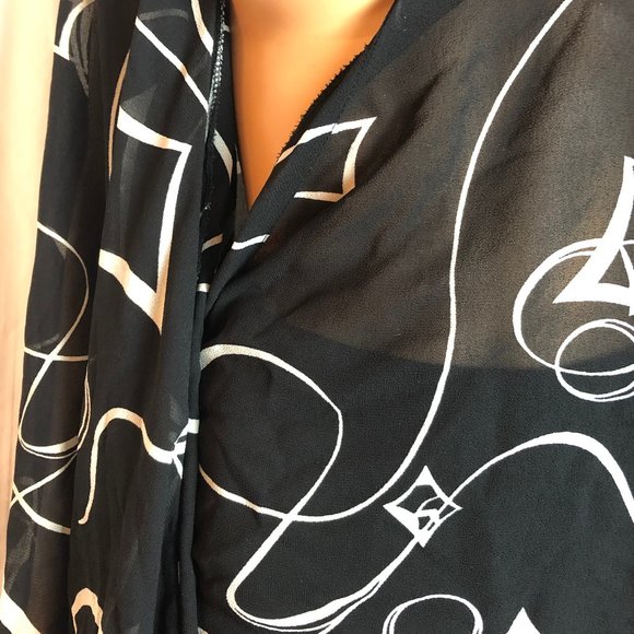 Lane Bryant Black & White Sheer Top Size 18/20 - Picture 8 of 9